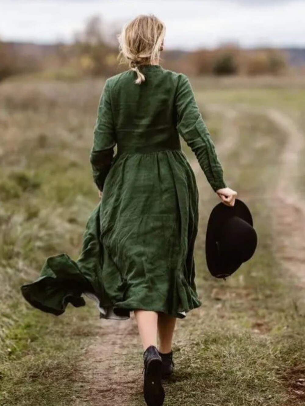 Son de Flor "Eliza" Dress in Evergreen, NWT - Picture 2 of 9